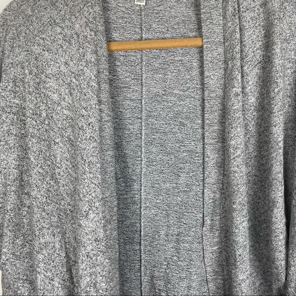 American Eagle Gray Soft Long Sleeve Cardigan - Picture 2 of 7